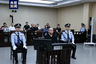 法媒：巴黎仍想引进奥斯梅恩，但那不勒斯要价高达2亿欧